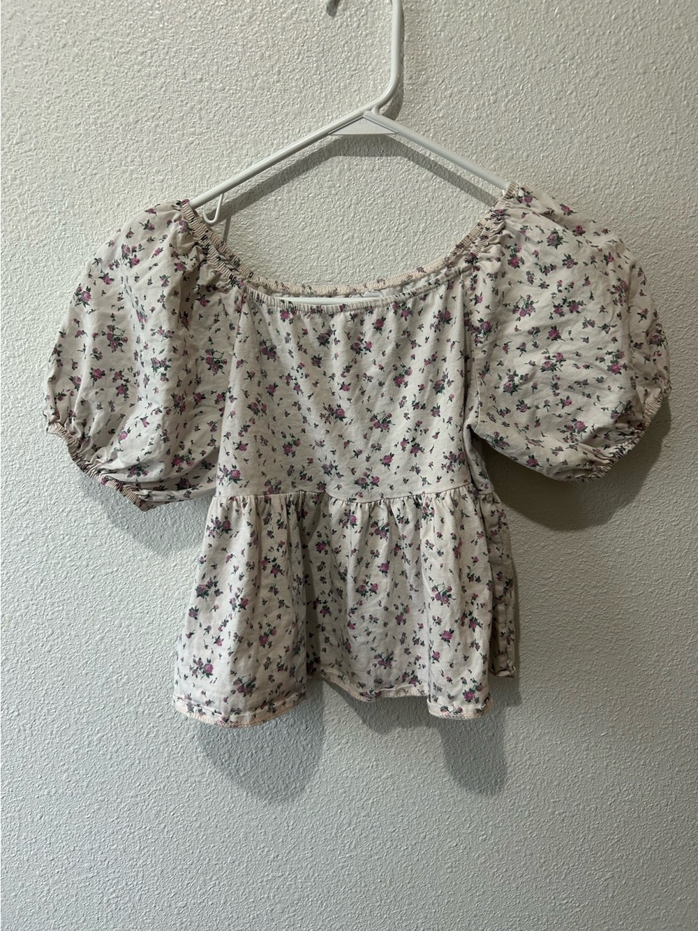 Zara Cream Floral Puff-Sleeve Peplum Top